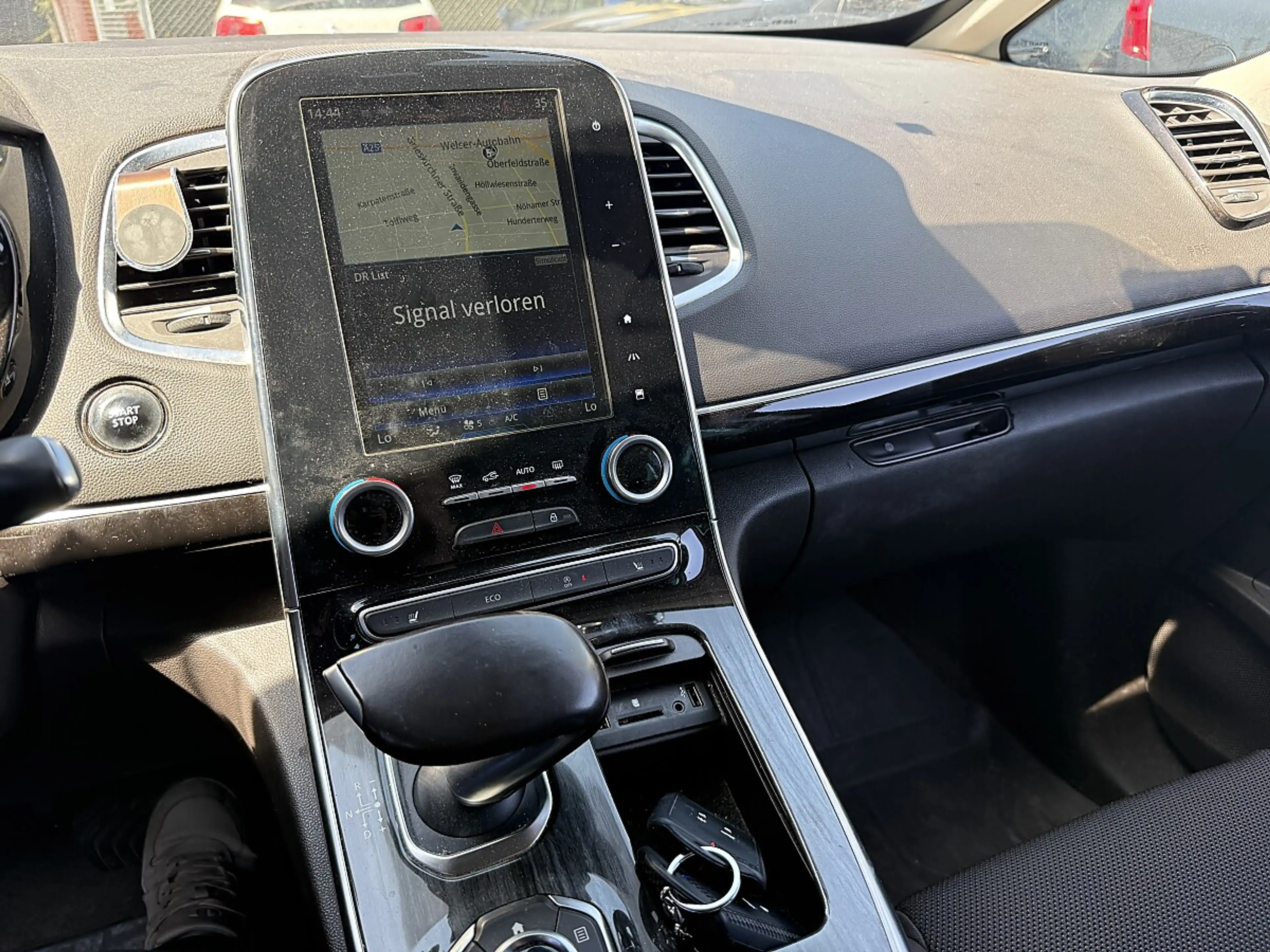 Renault Espace Initiale Paris Energy dCi 160 EDC — photo 9