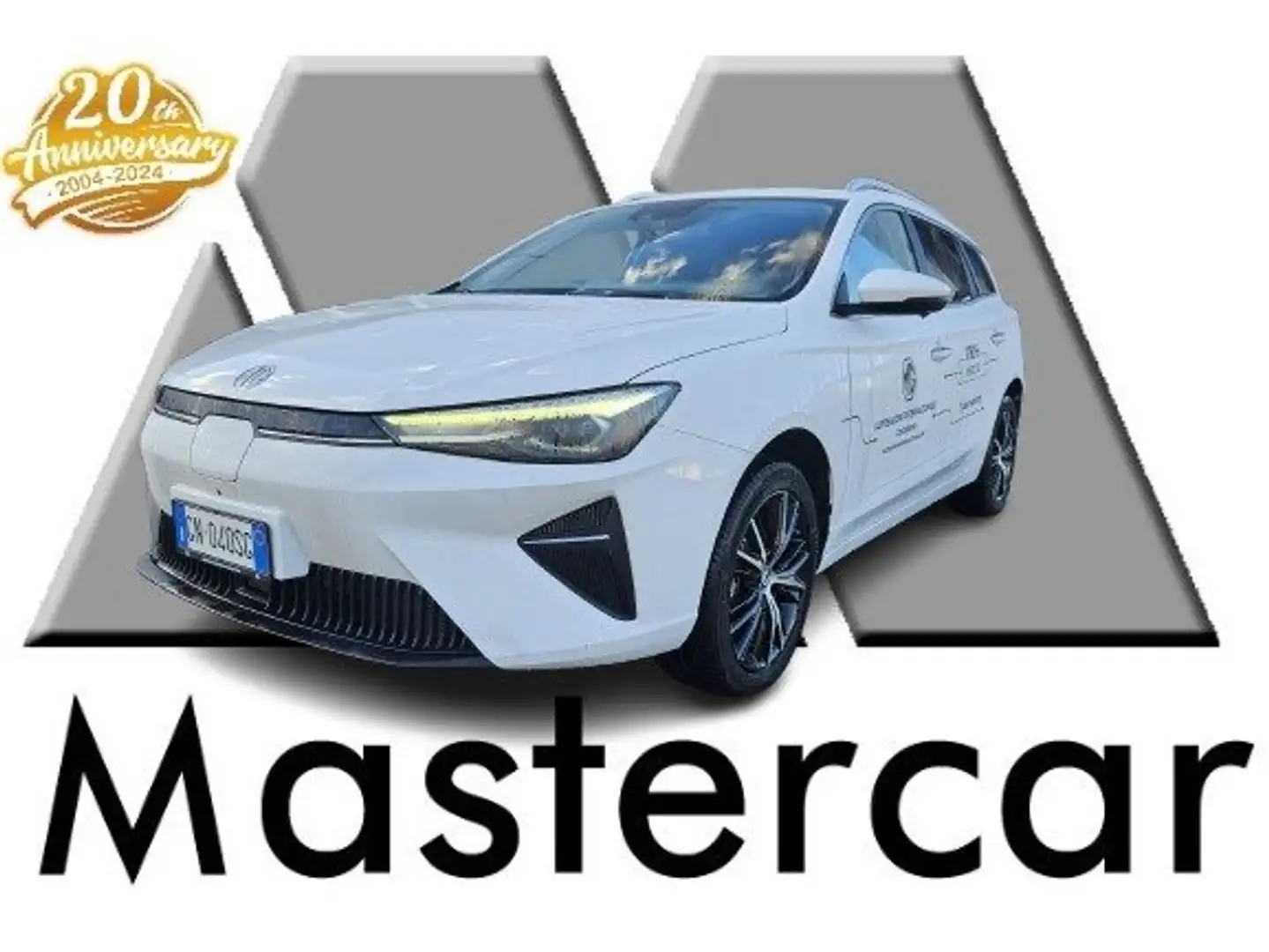 MG MG5 MG5 Luxury Long Range - GN040SG White - 1