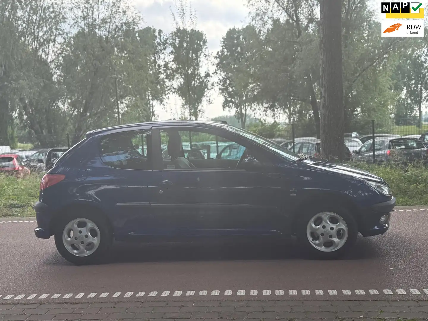Peugeot 206 1.1 X-line APK!ZUINIG!KOOPJE! Niebieski - 1