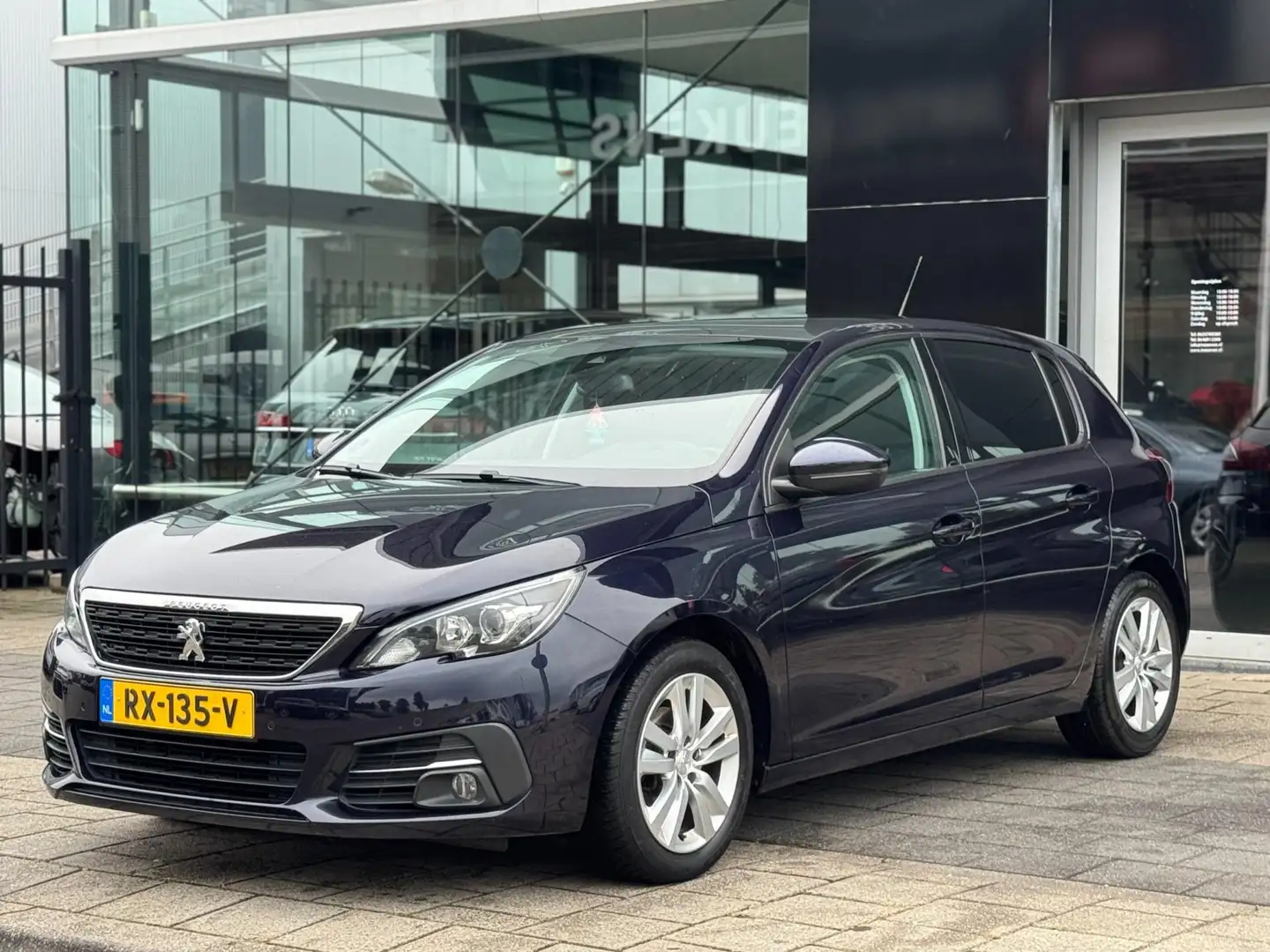 Peugeot 308 1.2 PureTech Blue Lease Executive Blauw - 2
