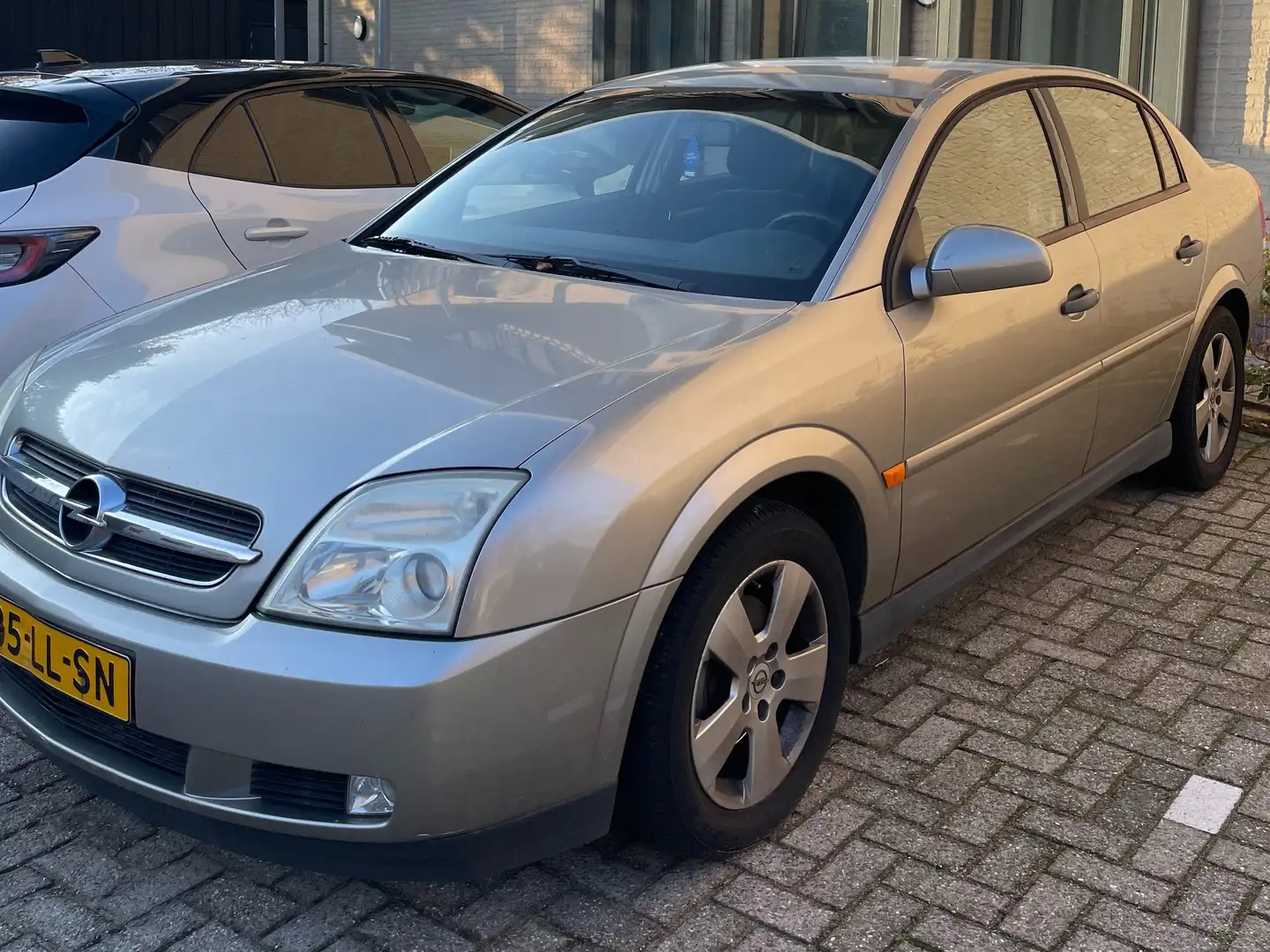 Opel Vectra Vectra 1.8-16V Comfort Argent - 2