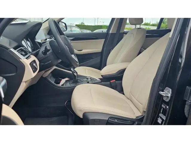 BMW X1 view 13