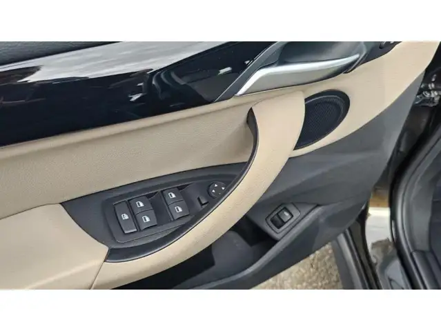 BMW X1 view 25