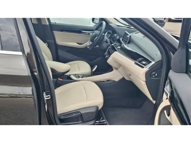 BMW X1 view 14