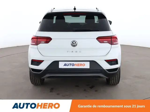 Volkswagen T-Roc view 5