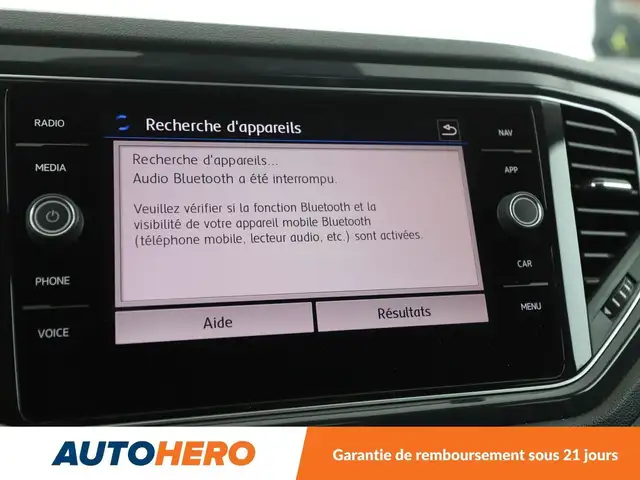 Volkswagen T-Roc view 25