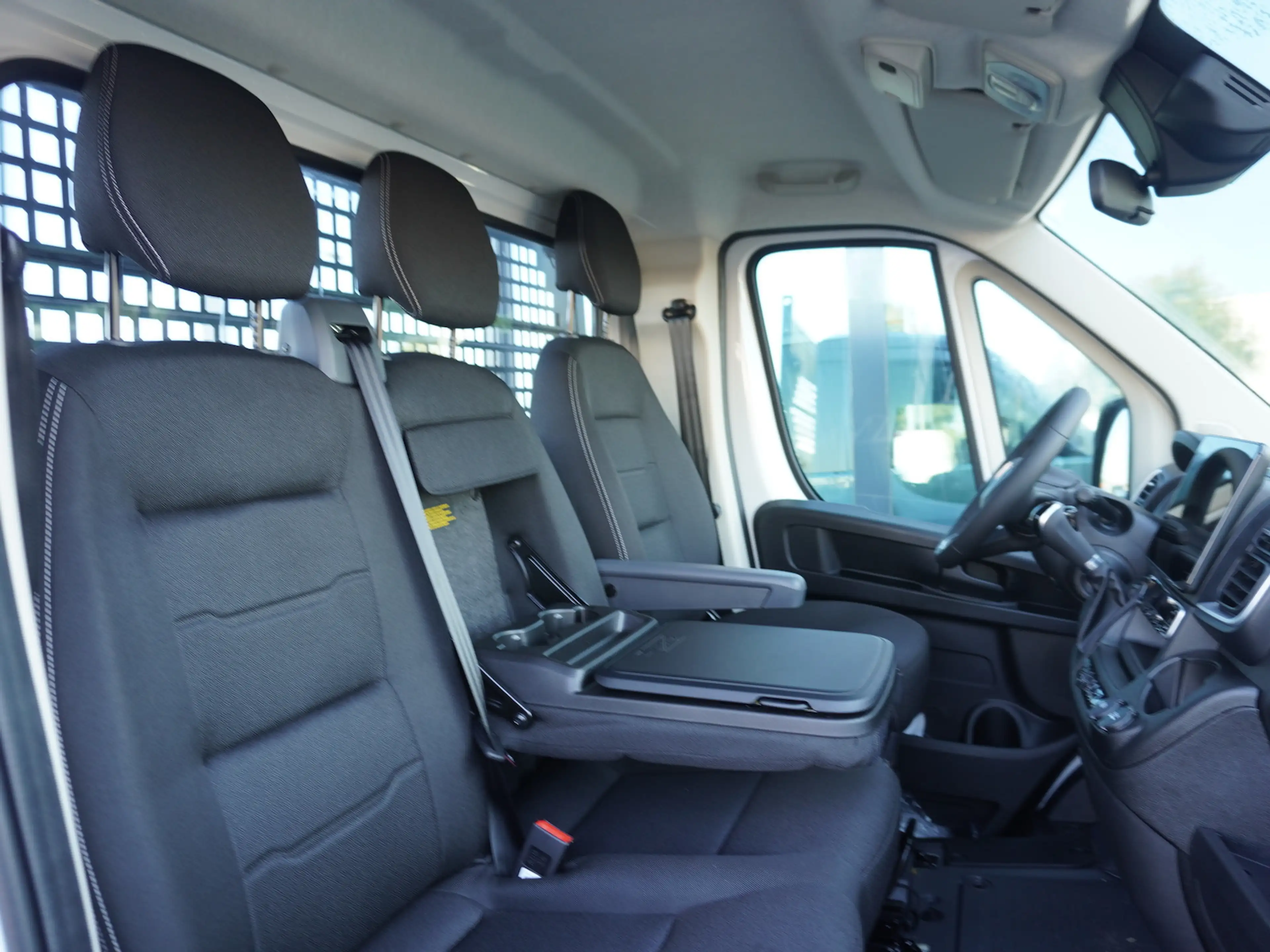 Fiat Ducato Maxi 180 Automatik / 10-Zoll Navi + AHK — photo 10