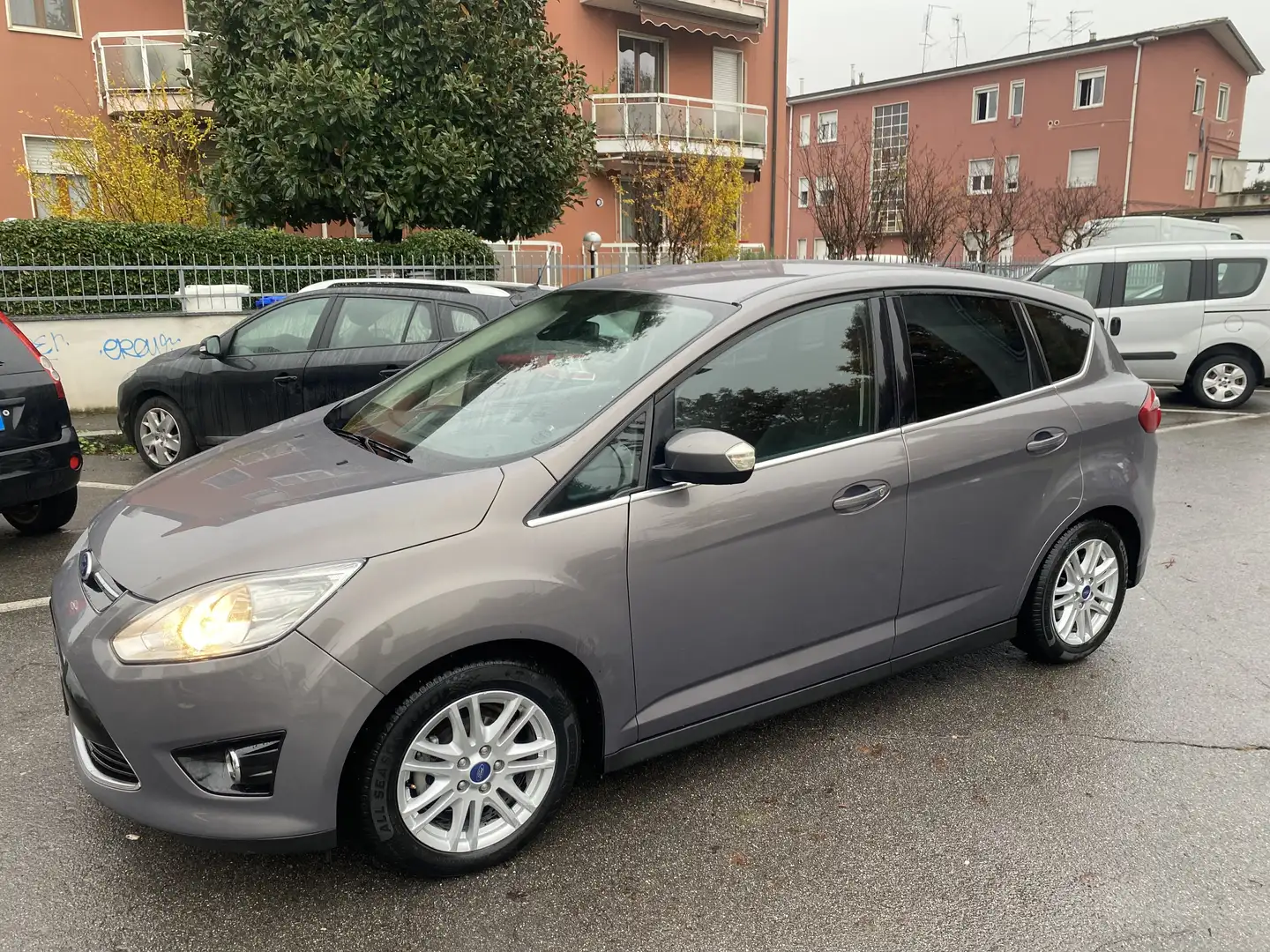 Ford C-Max 1.6 tdci Plus 95cv Grigio - 1