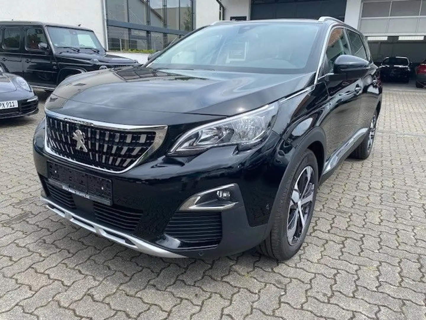 Peugeot 5008 Allure NAVI LED AHK KAM. PANODACH SOUNDSYS. Noir - 1