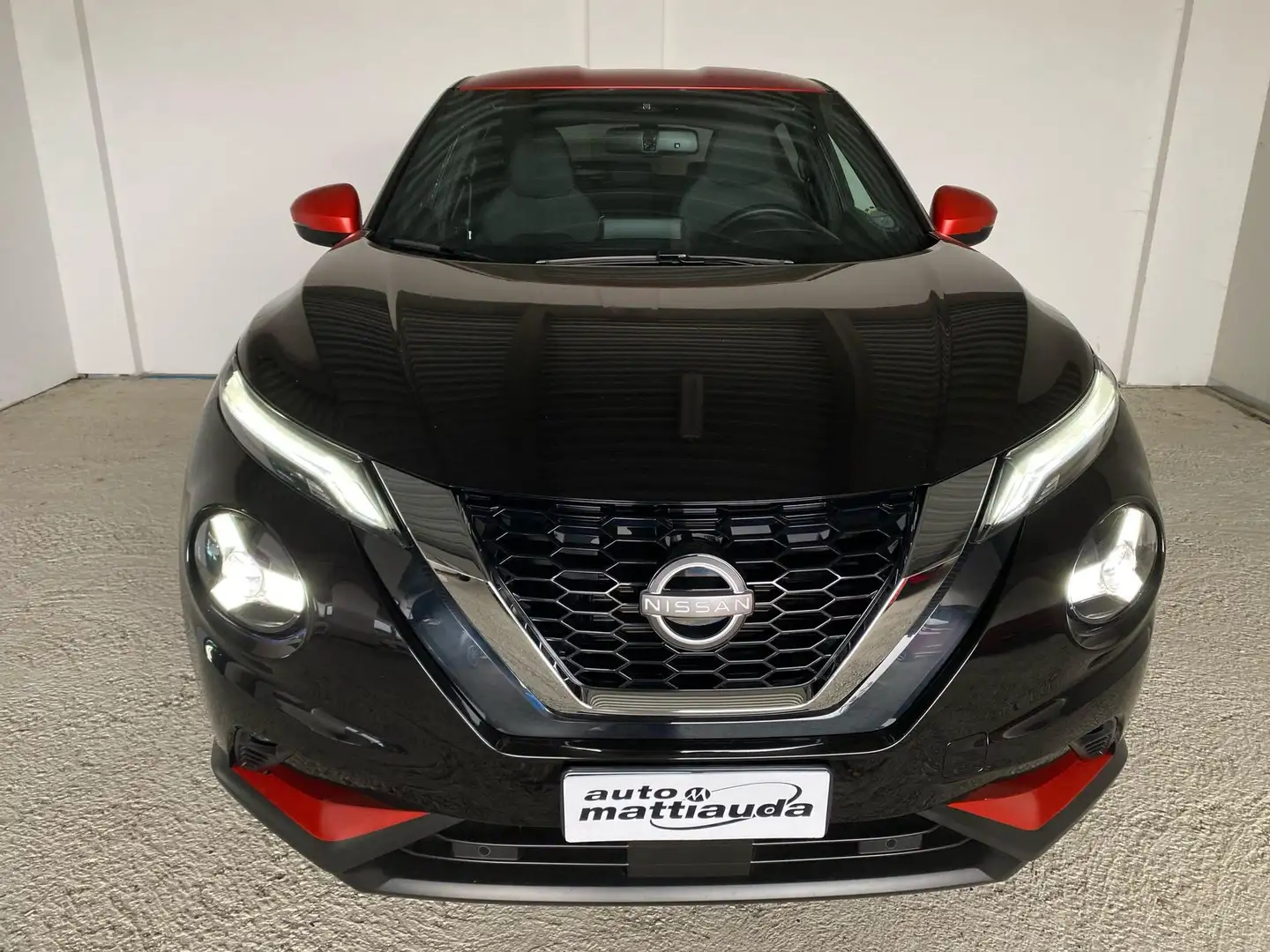 Nissan Juke Juke 1.0 dig-t N-Connecta 114cv Zwart - 2