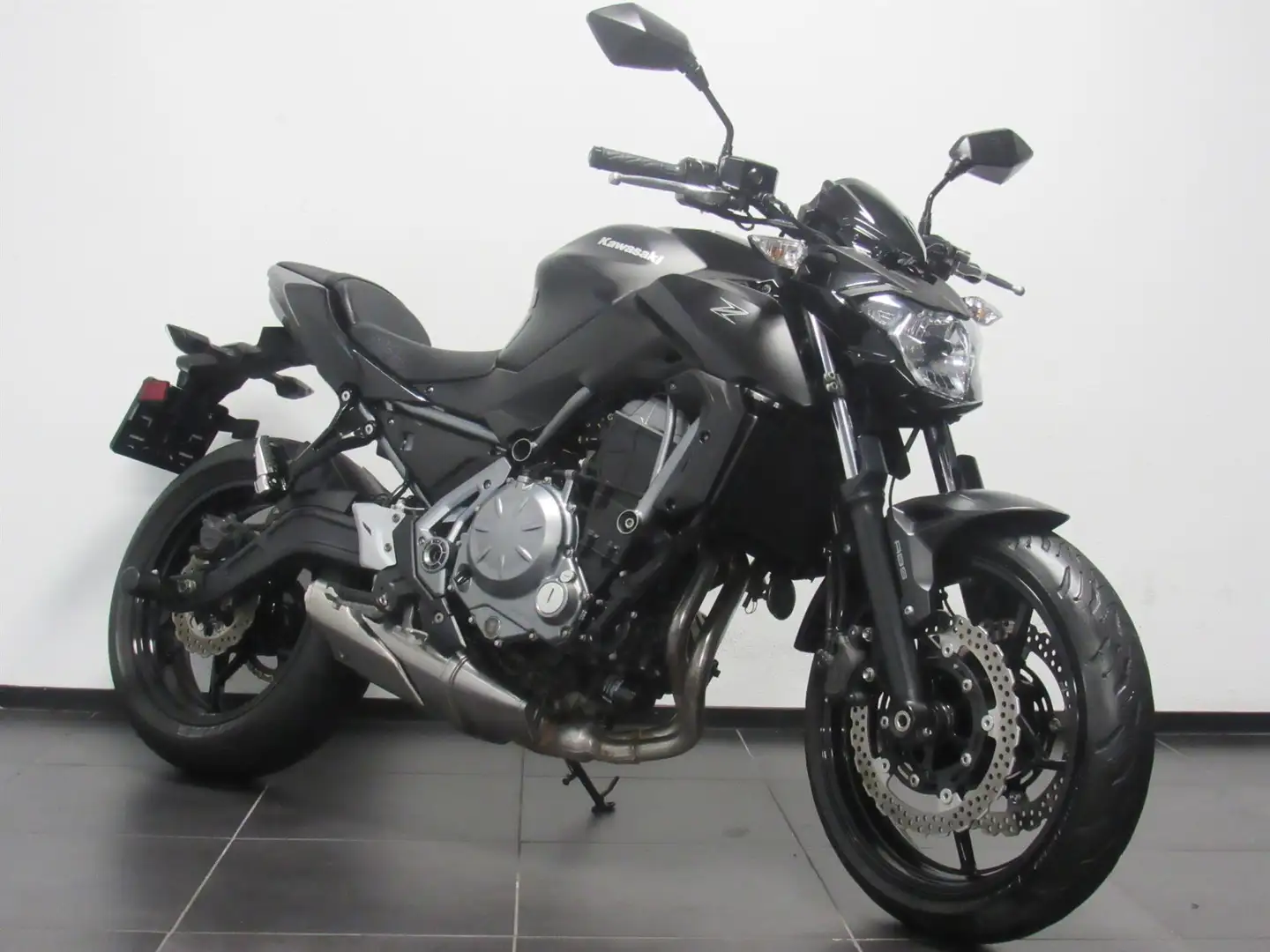 Kawasaki Z 650 ABS Zwart - 2