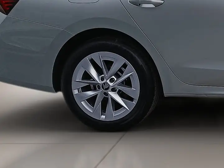 Škoda Octavia 2025, foto 8