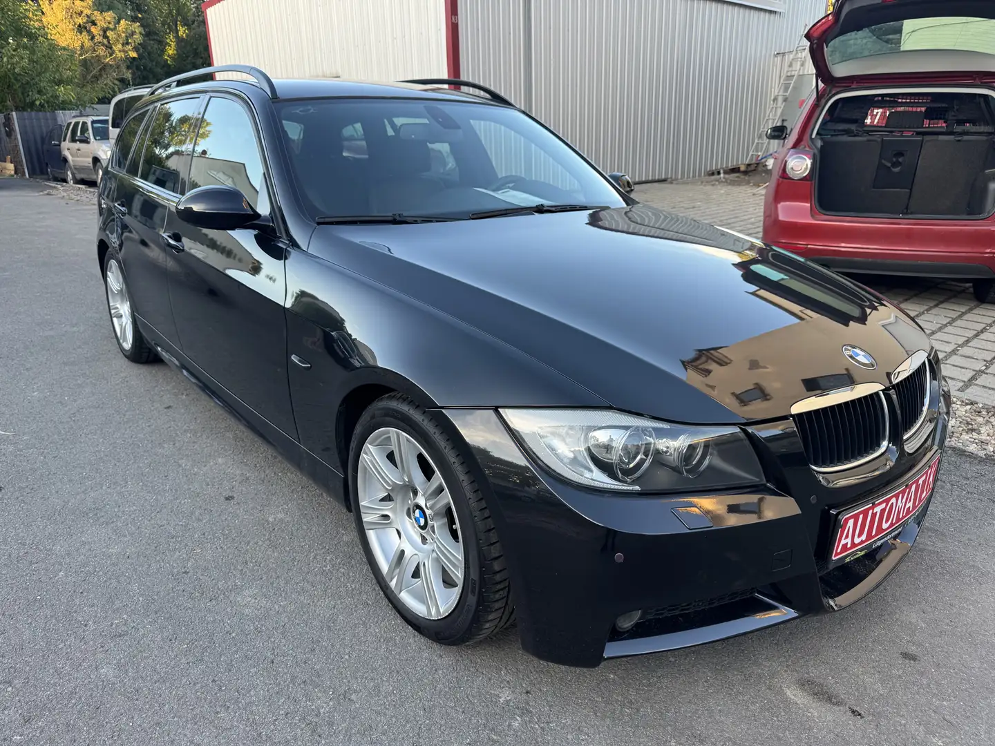 BMW 320 320i/M-Paket/Xenon/Navi/Temp./PDC/Alu/TÜV Neu - 2