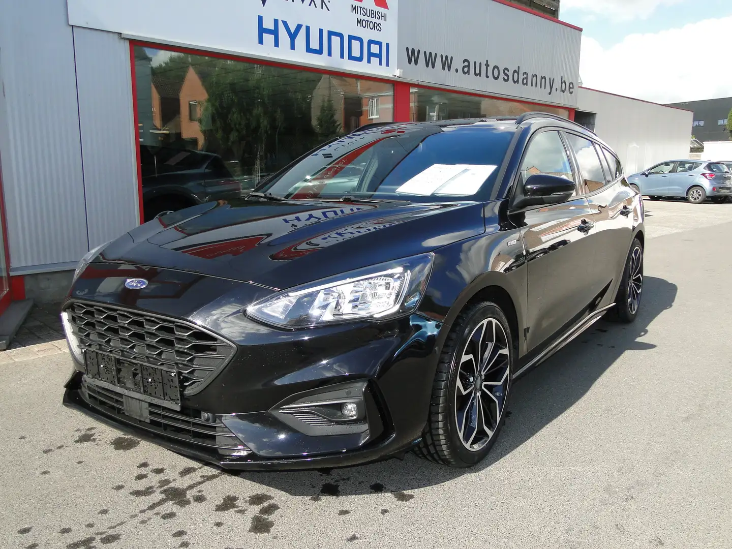 Ford Focus Focus Turnier 1.0 EcoBoost ST-Line Schwarz - 1