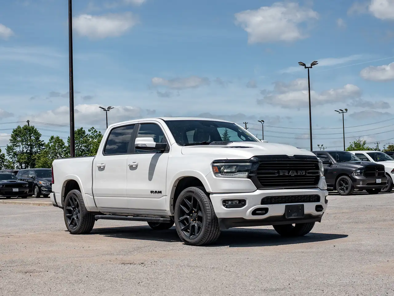 RAM 1500 снимка RAM 1500