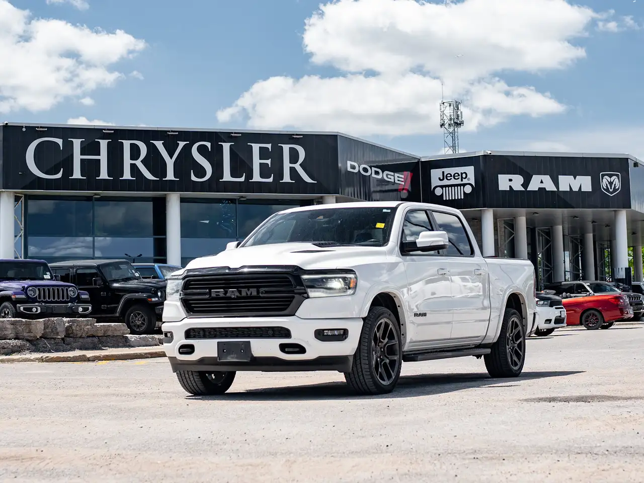 RAM 1500 снимка RAM 1500
