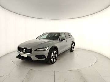 2.0 b4 Plus awd auto