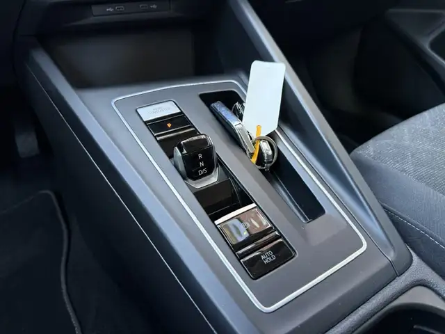 Volkswagen Golf view 28