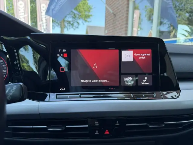 Volkswagen Golf view 20