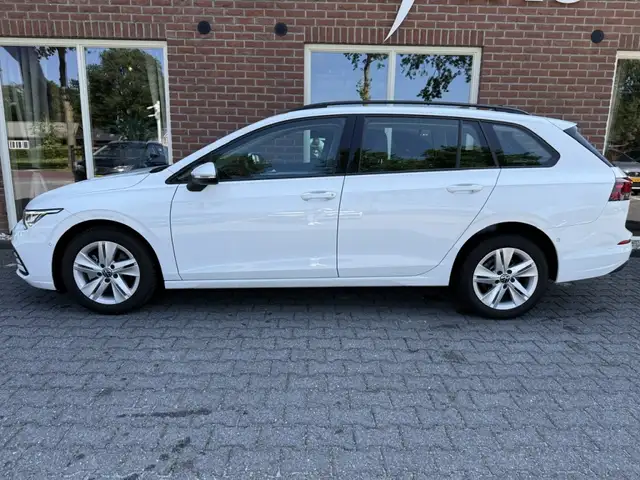 Volkswagen Golf view 2