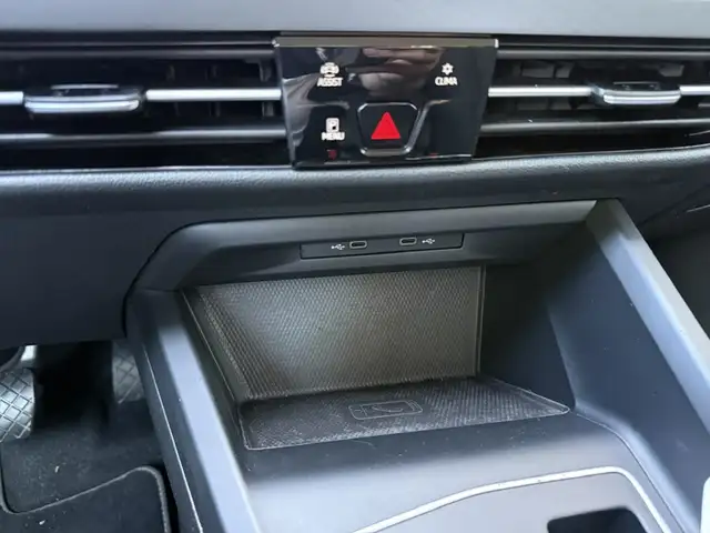 Volkswagen Golf view 27