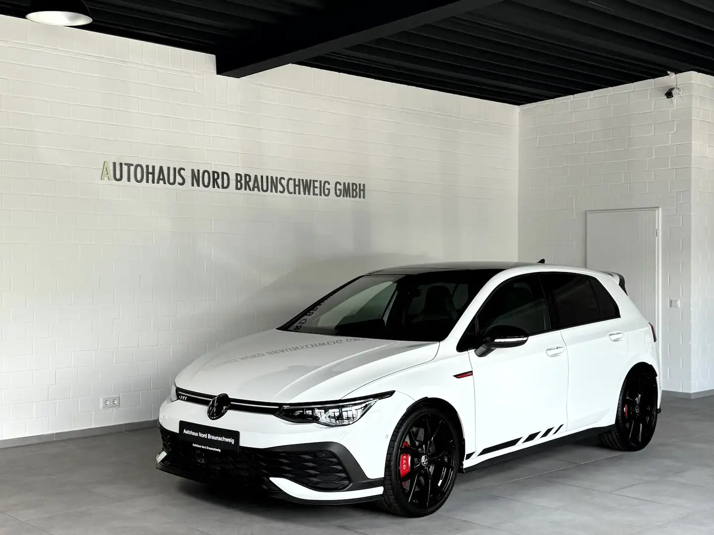 Volkswagen Golf GTI Clubsport 2.0 TSI*Pano*IQ*DCC*H&K*HUD* Weiß - 1
