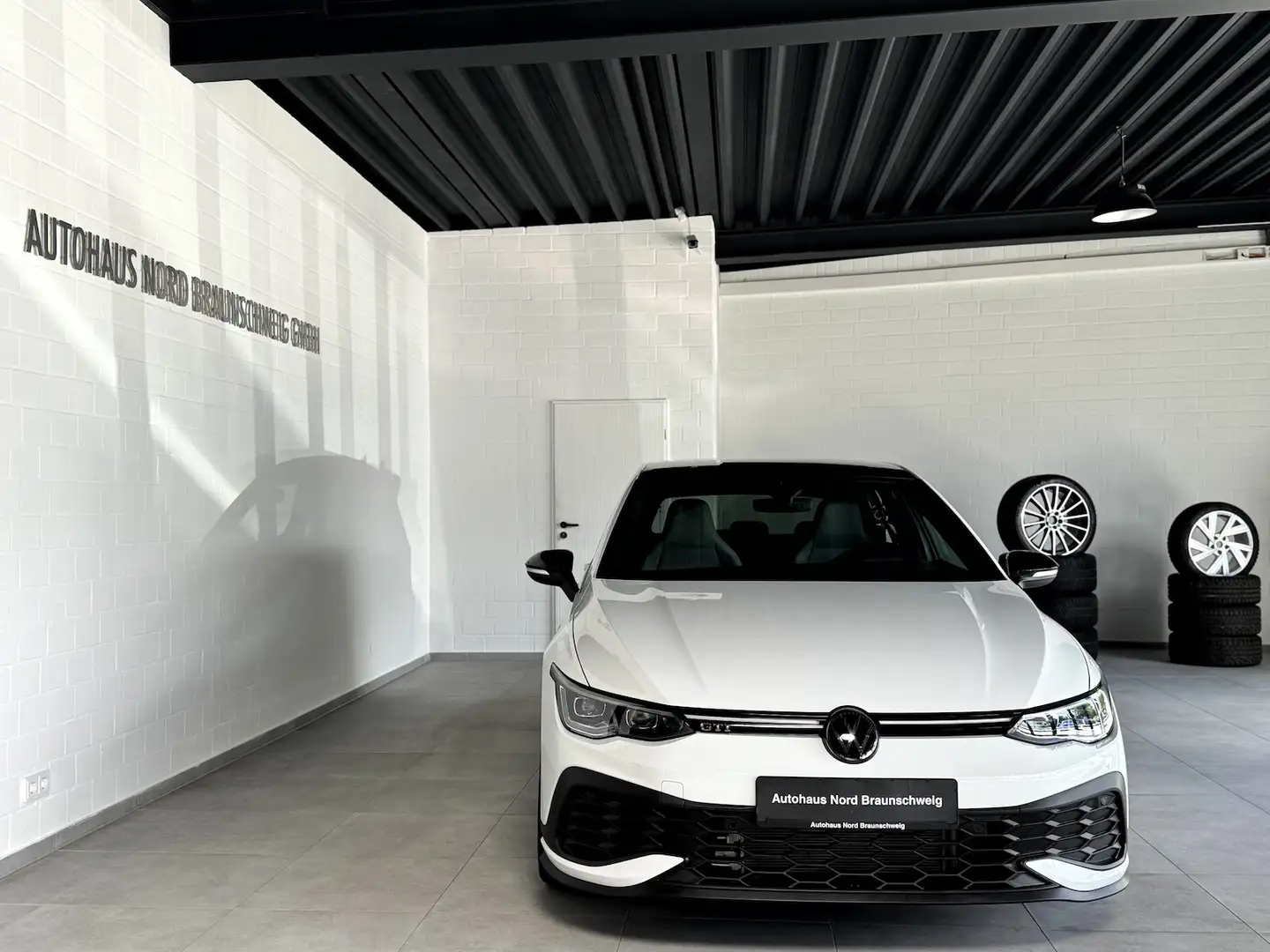 Volkswagen Golf GTI Clubsport 2.0 TSI*Pano*IQ*DCC*H&K*HUD* Weiß - 2