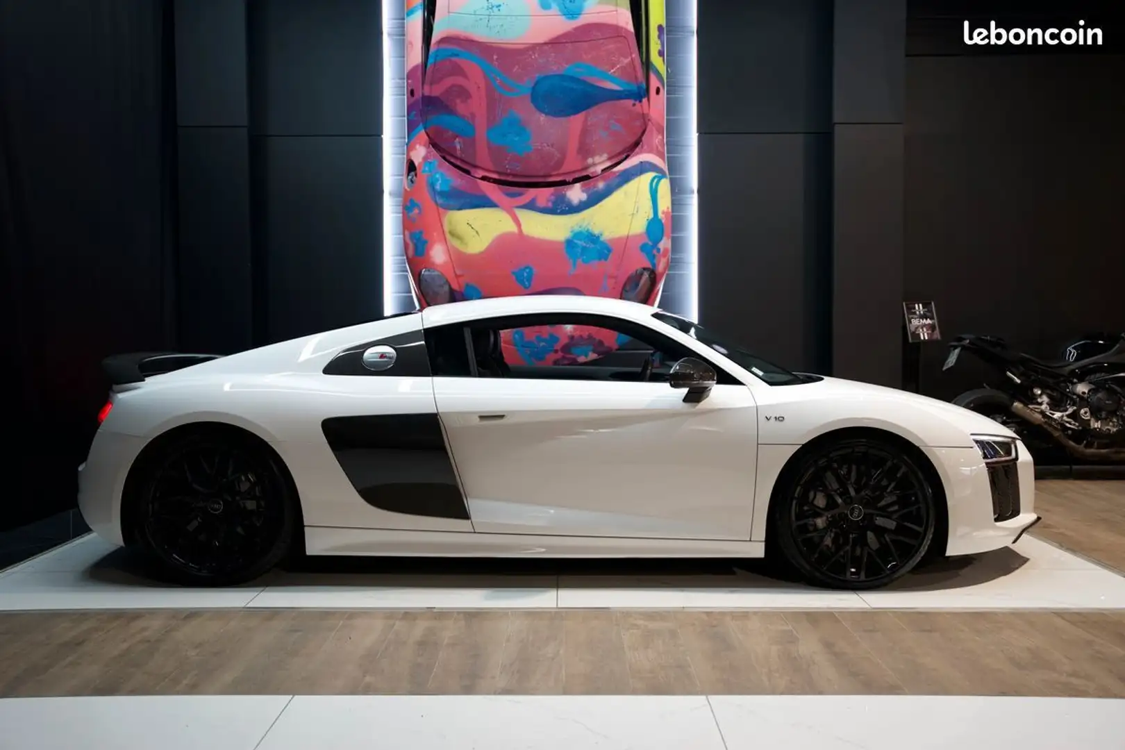 Audi R8 V10 Plus 5.2L 610cv | Phares Laser Échappement Sport Magnetic Ride Jantes 20’’ Y-Spoke Blanc - 2
