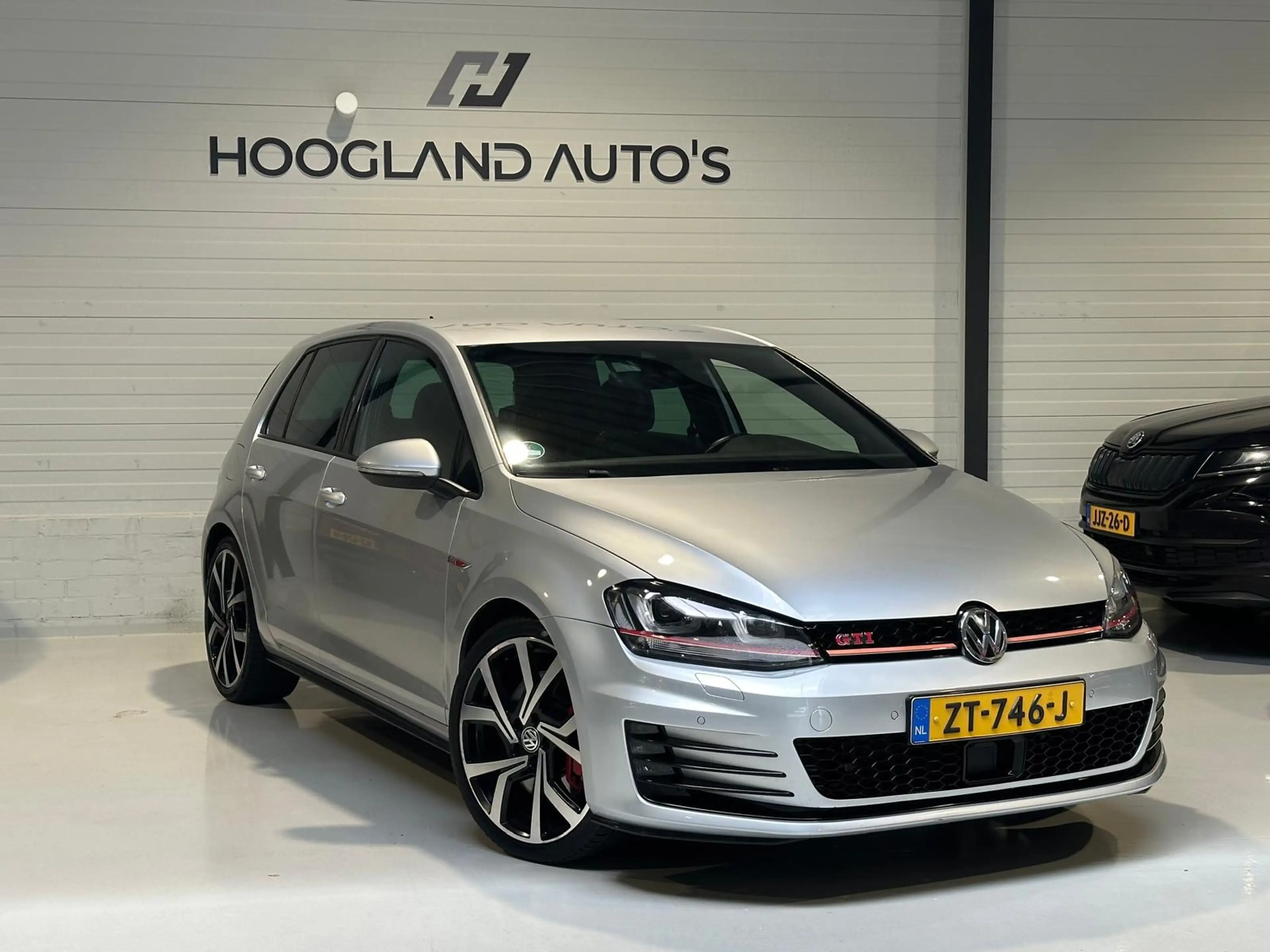 Volkswagen Golf GTI 2.0 TSI Performance 300PK — photo 3