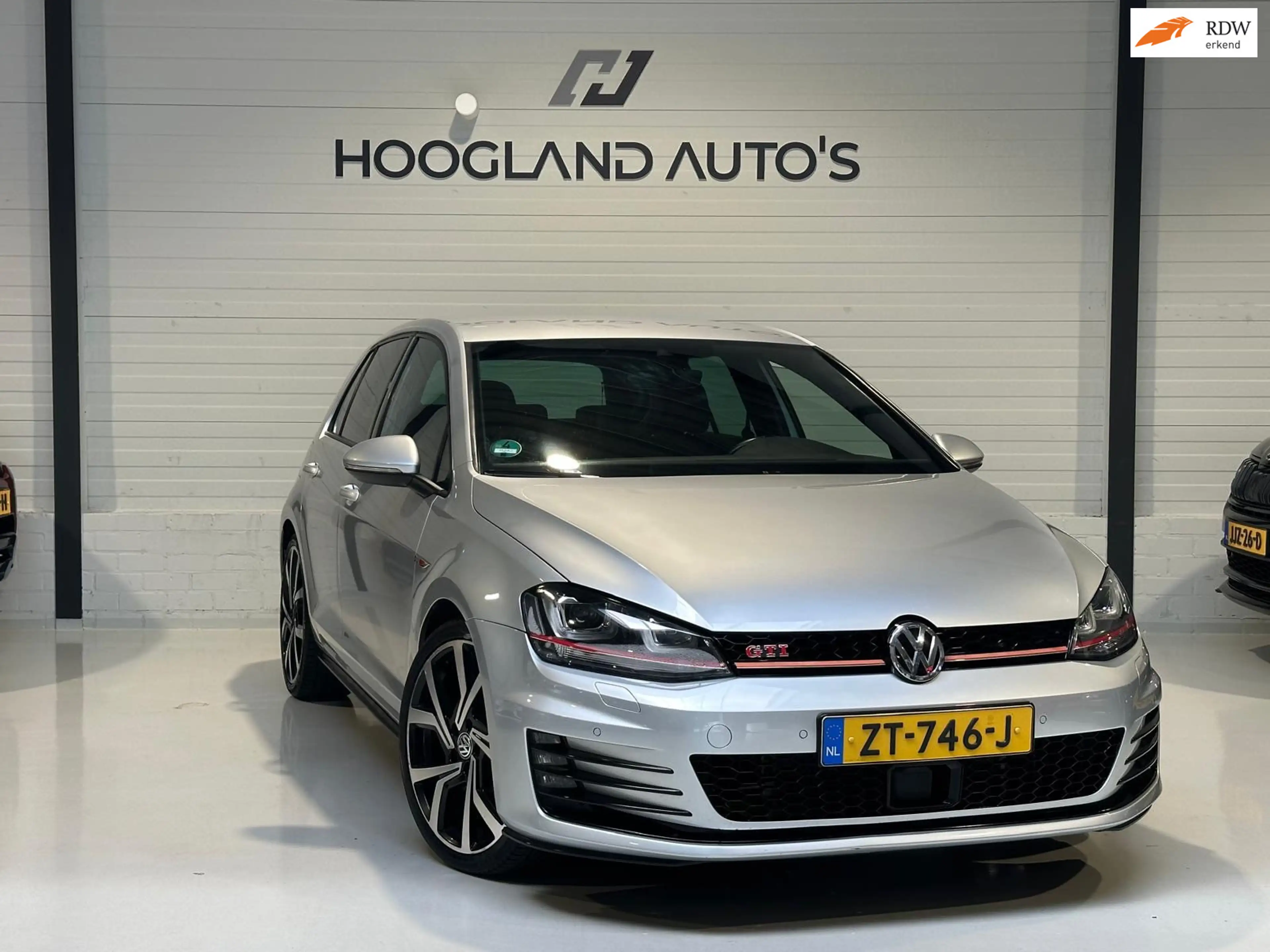 Volkswagen Golf GTI 2.0 TSI Performance 300PK