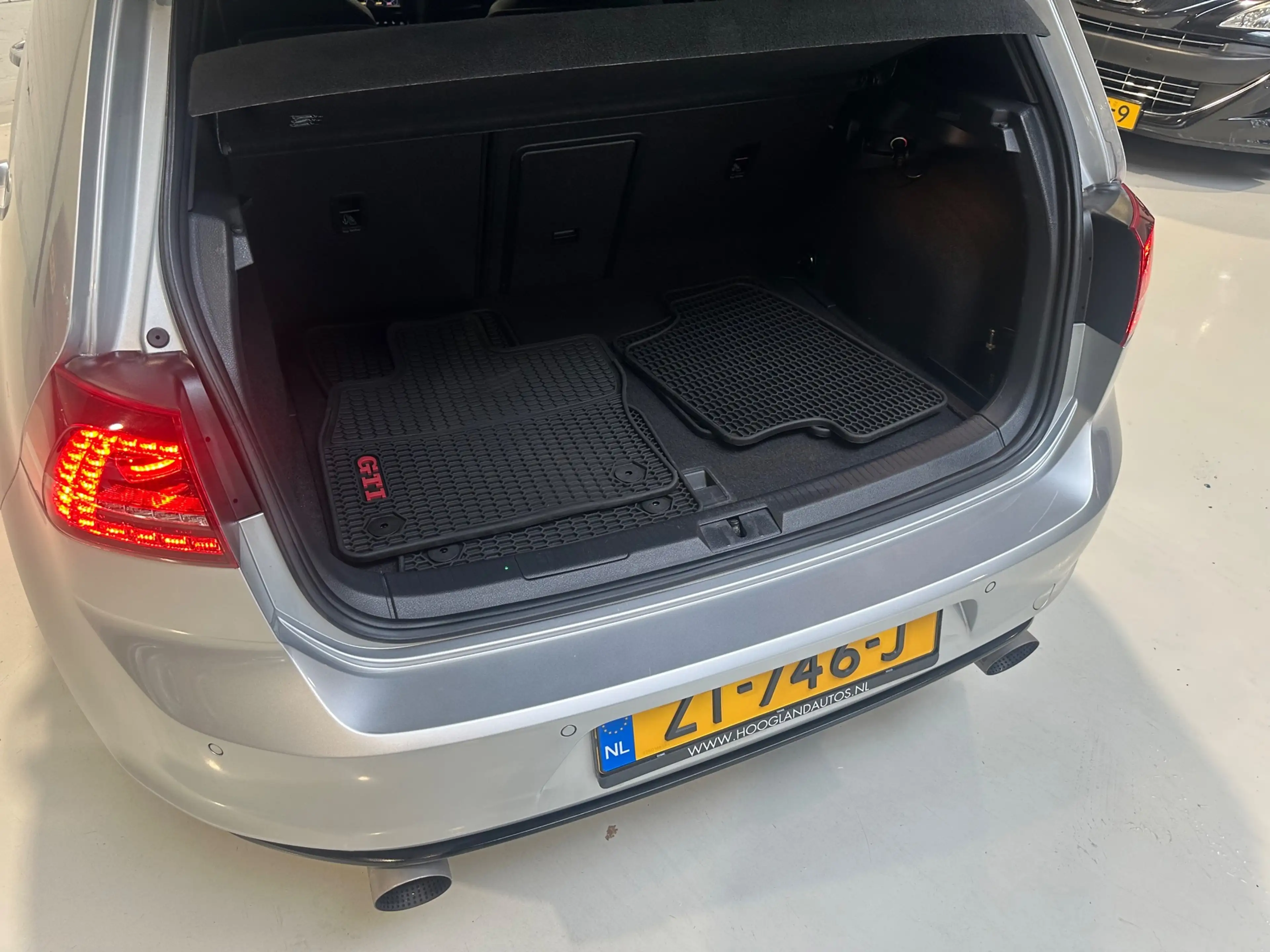 Volkswagen Golf GTI 2.0 TSI Performance 300PK — photo 13
