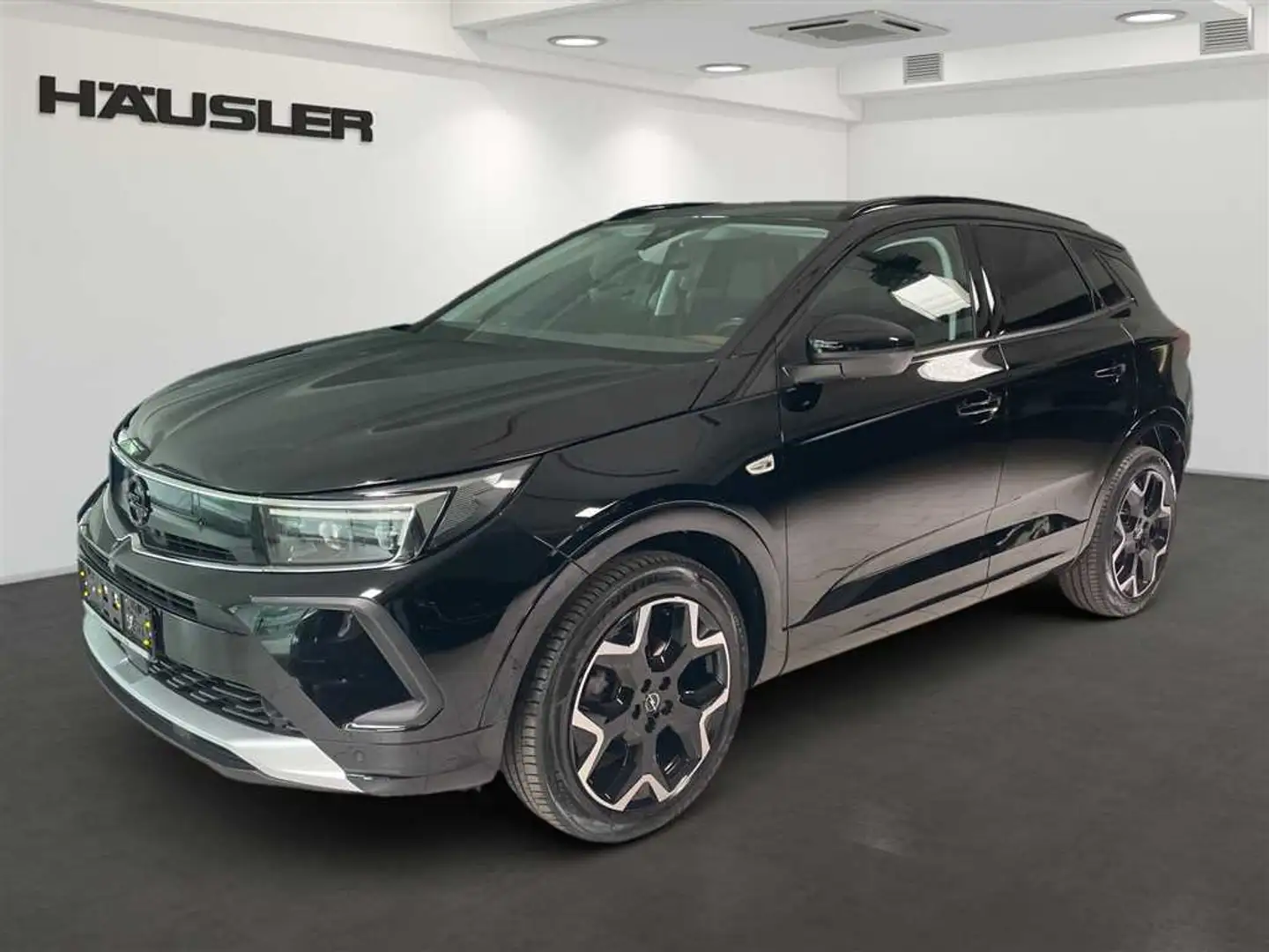 Opel Grandland X 1.2T Ultimate Automatik Kamera Winterpaket ACC crna - 1