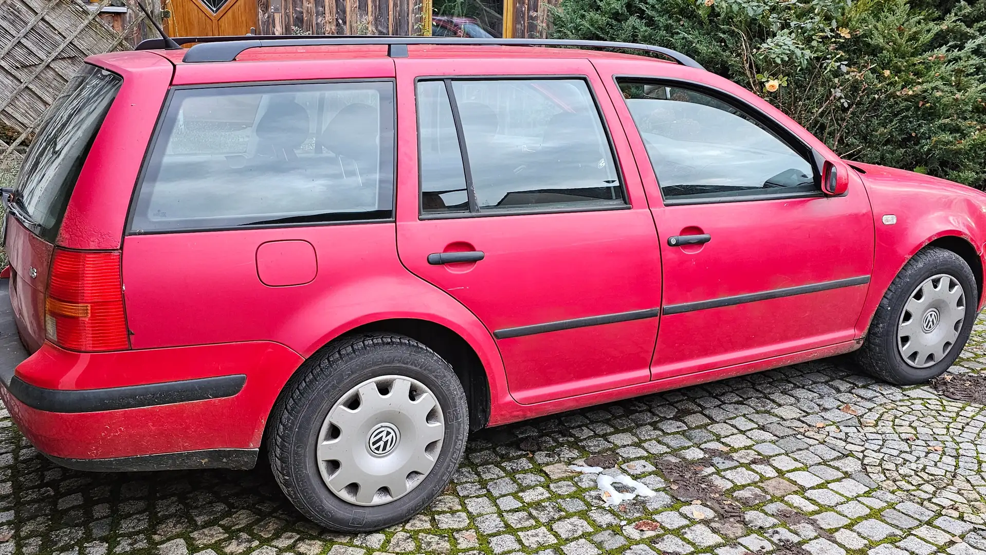 Volkswagen Golf Variant Golf Variant 1.6 Rot - 2