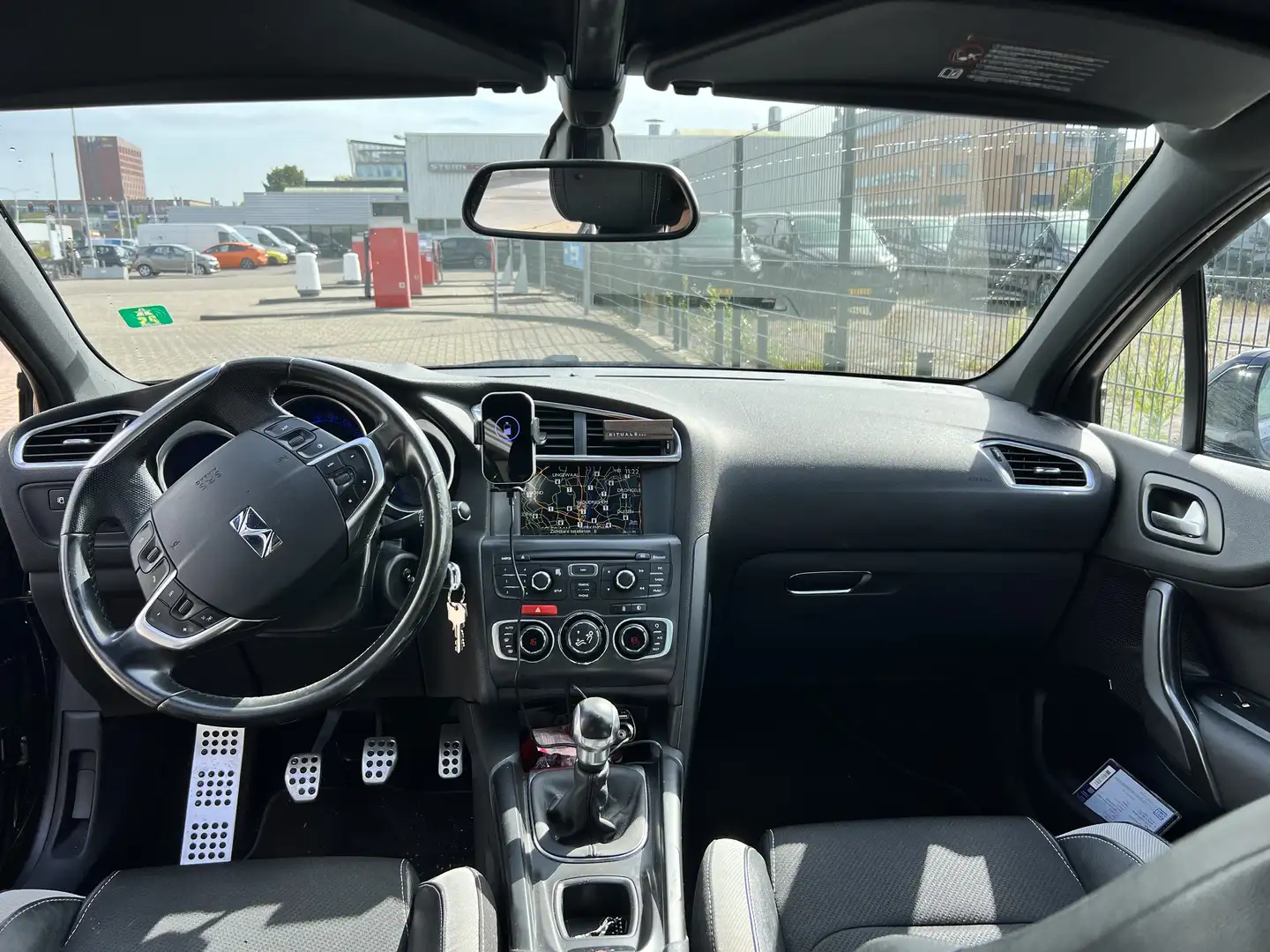 Citroen DS4 1.6 VTi So Chic Zwart - 2