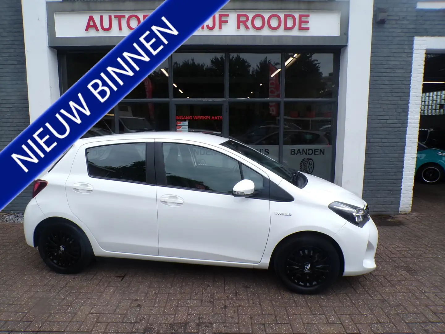 Toyota Yaris 1.5 Hybrid 5-Drs Comfort DEALER ONDERHOUDEN! Wit - 1