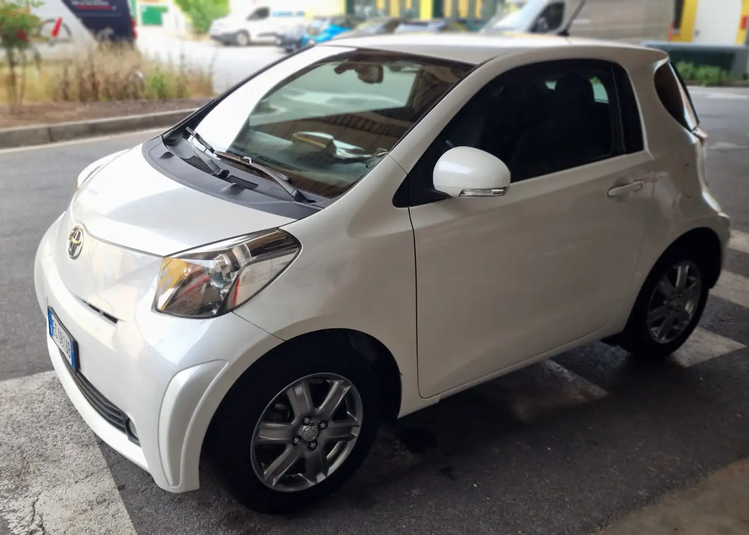 Toyota iQ 1.0 High Collection cvt - 2