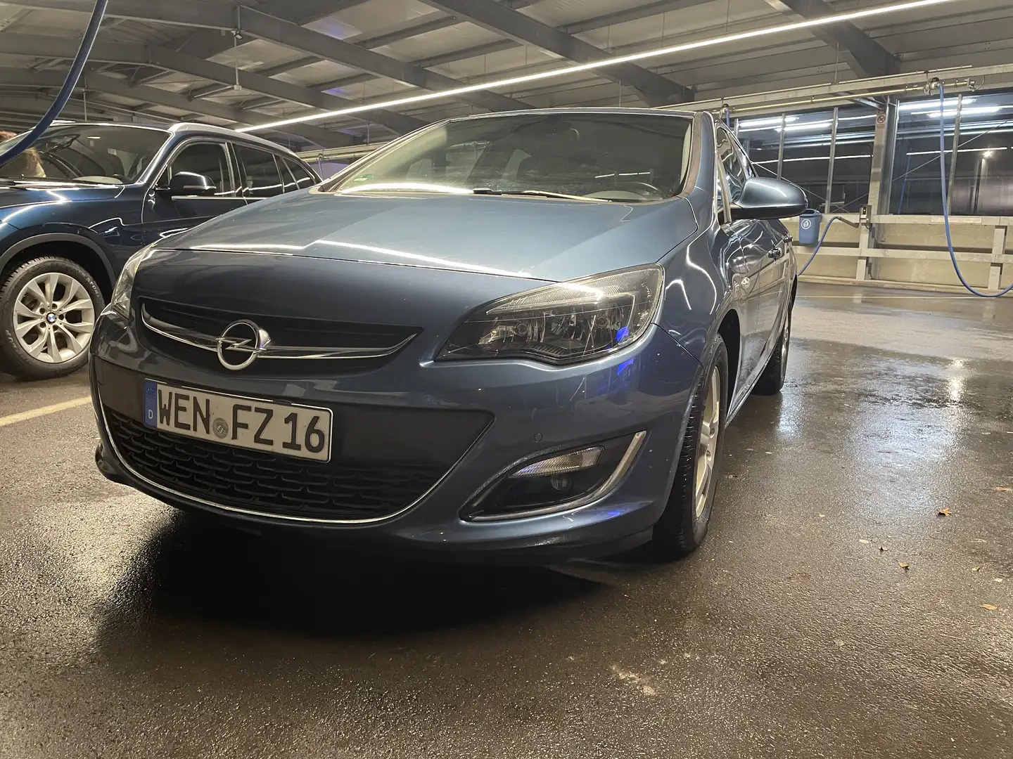 Opel Astra Exklusiv Blau - 1