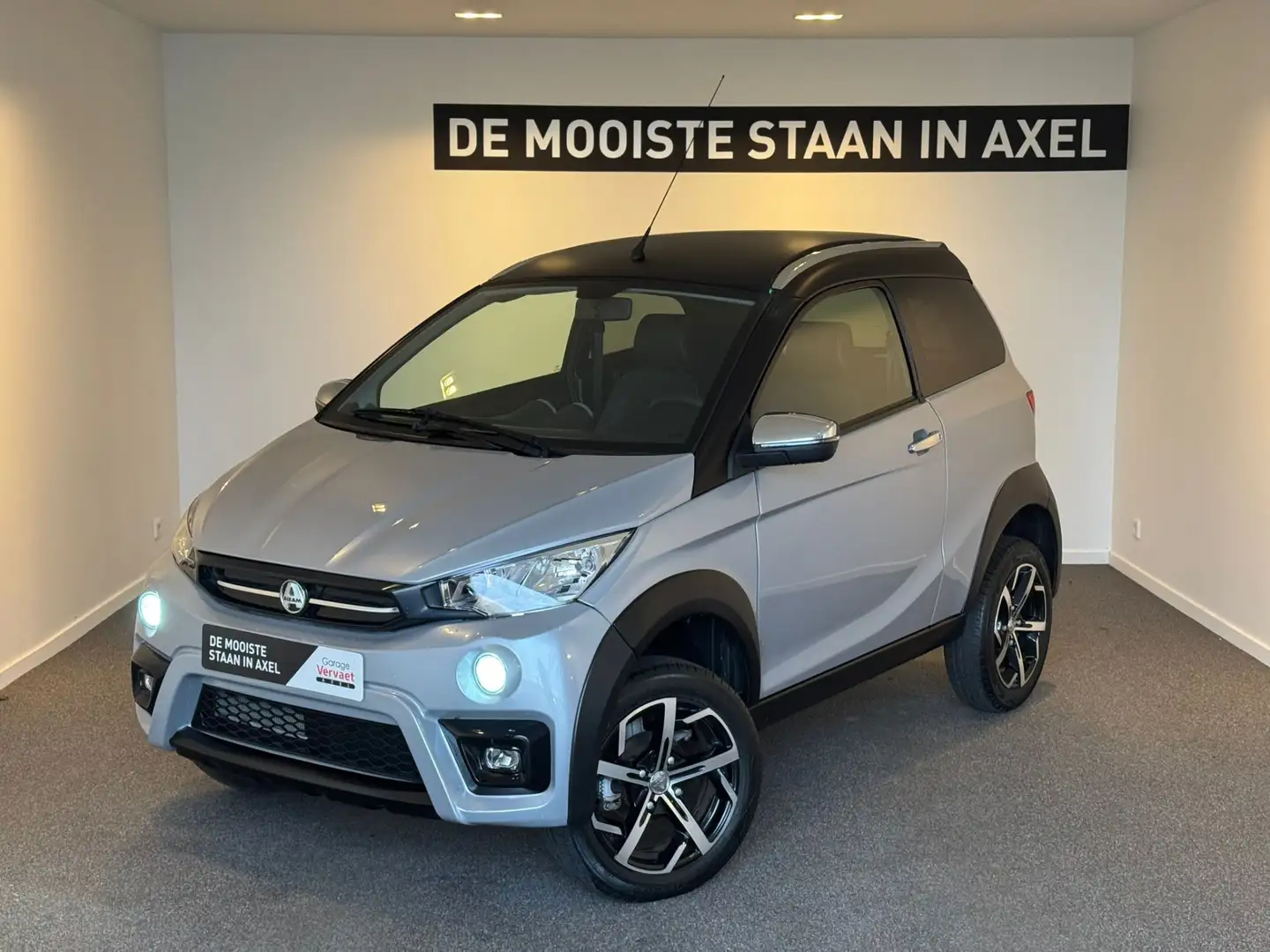 Aixam Crossover Brommobiel Premium Geen B-rijbewijs nodig Gri - 1