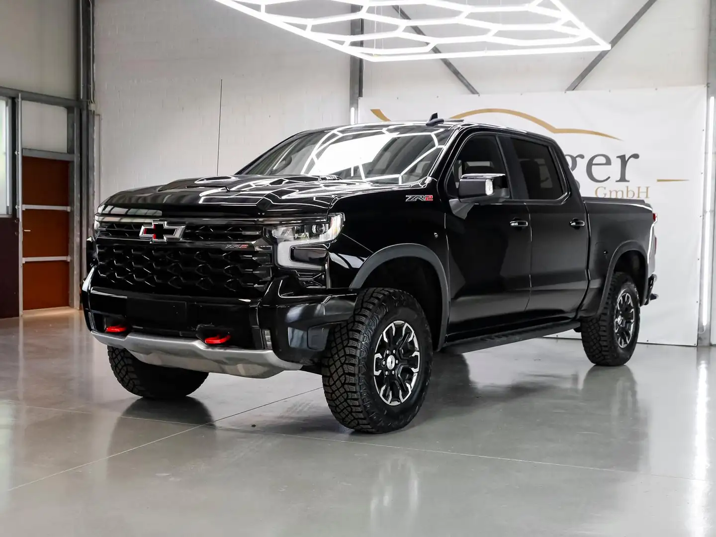 Chevrolet Silverado ZR2*NAVI*AHK*360°KAMERA*GASANLAGE Schwarz - 1