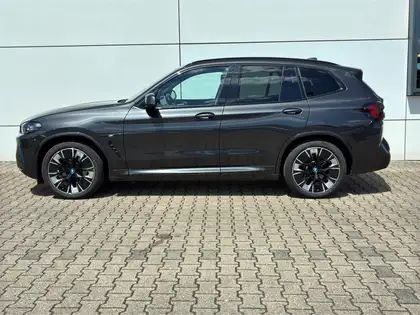 Annonce voiture d'occasion BMW iX3 - CARADIZE