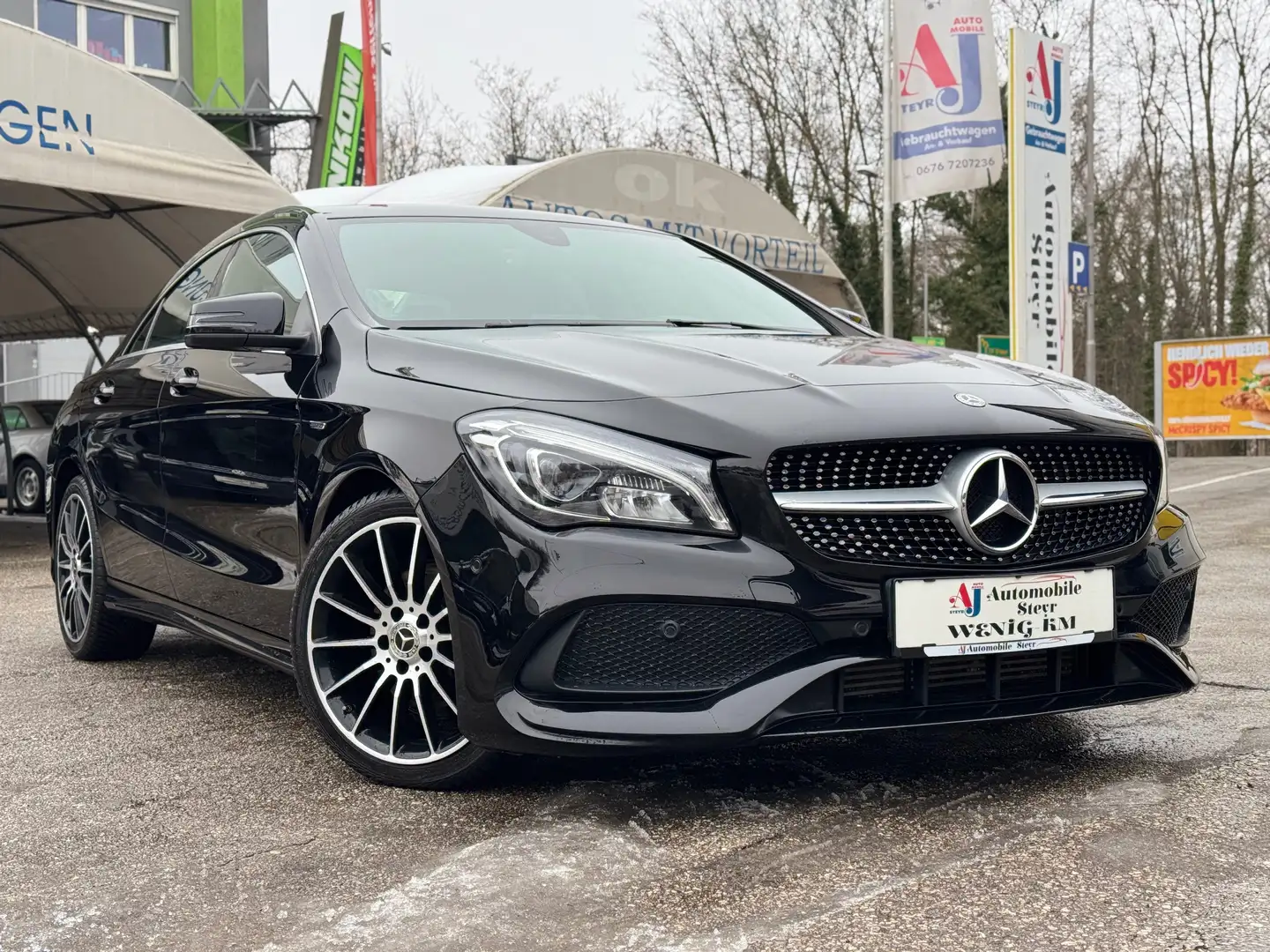 Mercedes-Benz CLA 200 Coupé Edition Aut.+AMG Line+Navi+Kamera+LED Schwarz - 1