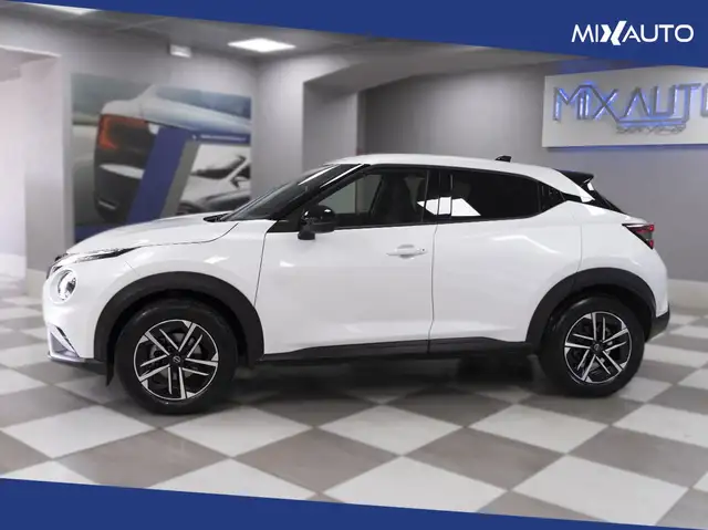 Nissan Juke view 3
