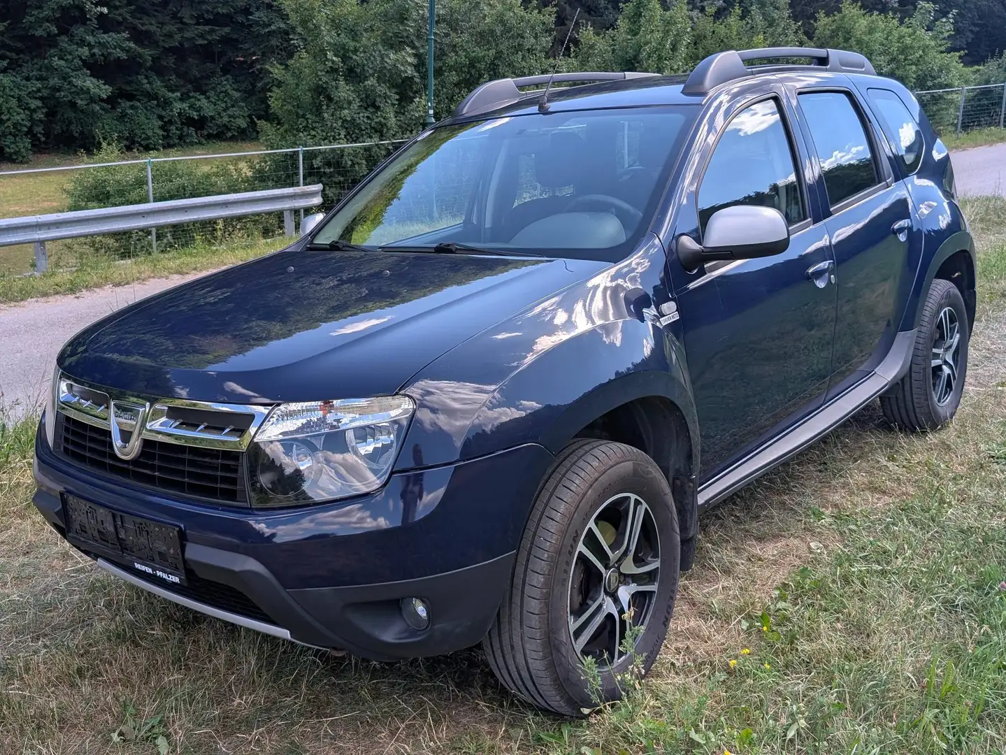 Dacia Duster Duster Laurèate 1,6 16V Laurèate Blau - 1