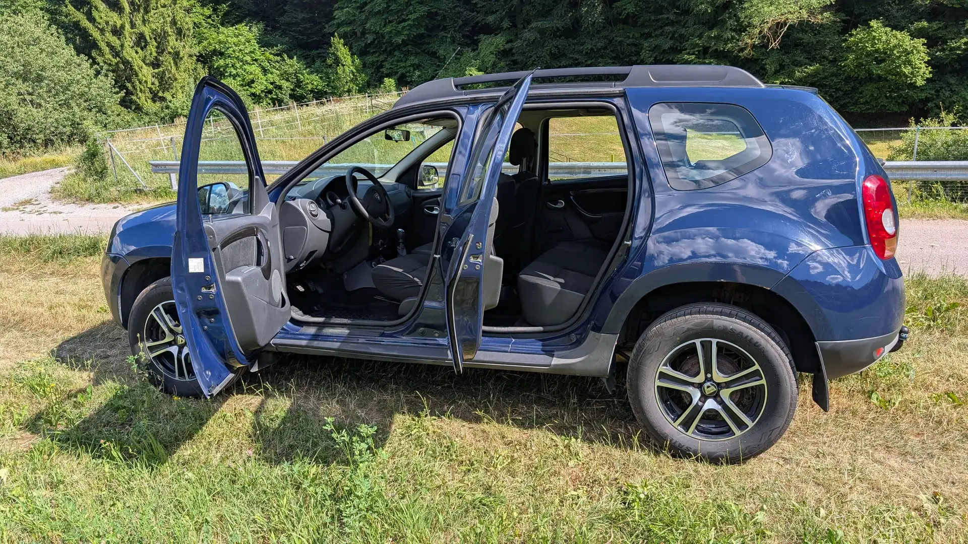 Dacia Duster Duster Laurèate 1,6 16V Laurèate Blau - 2