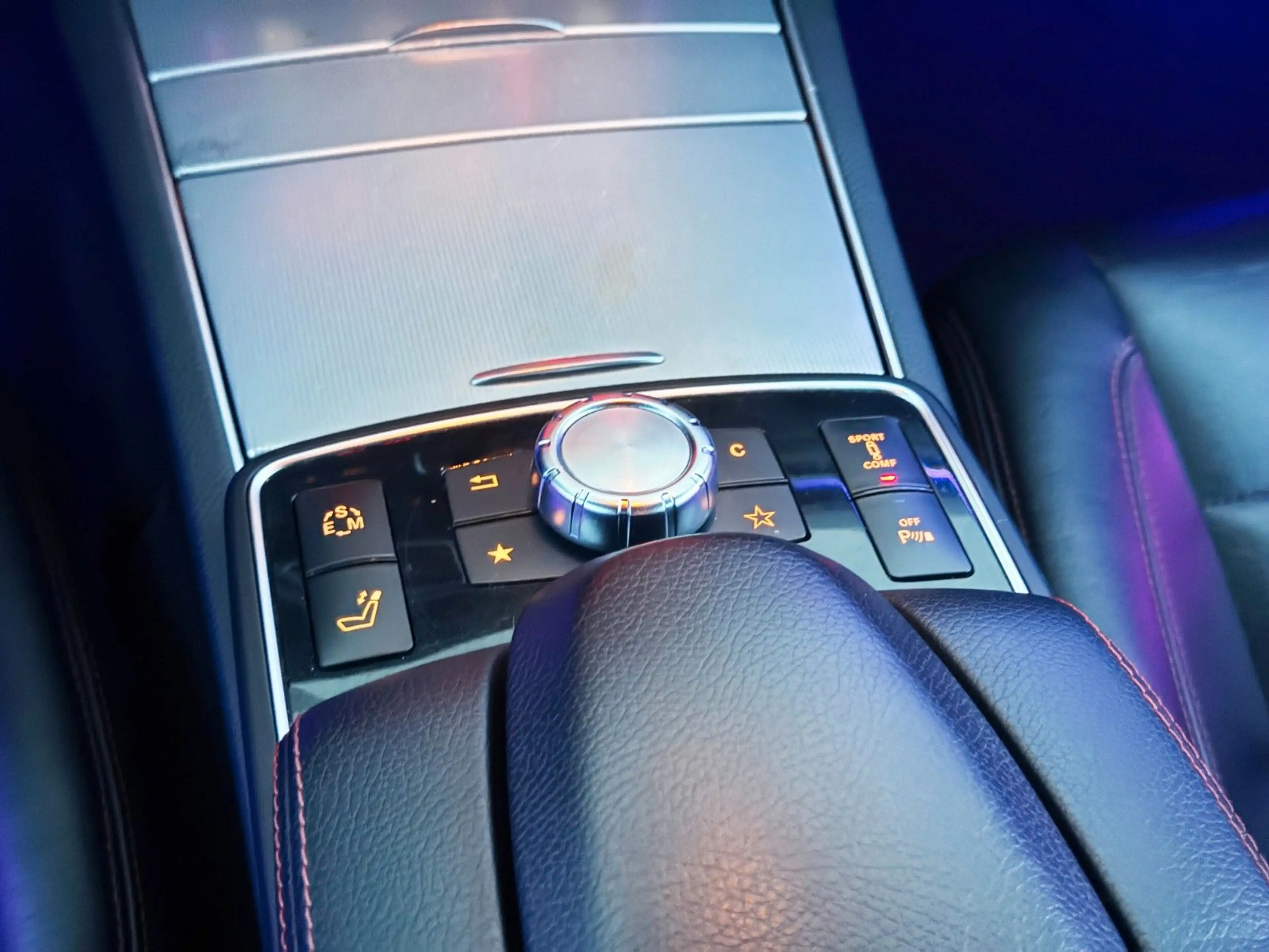 Mercedes-Benz E 350 d Cabrio BlueTec DISTR.AMG-LINE 360GRAD — photo 15