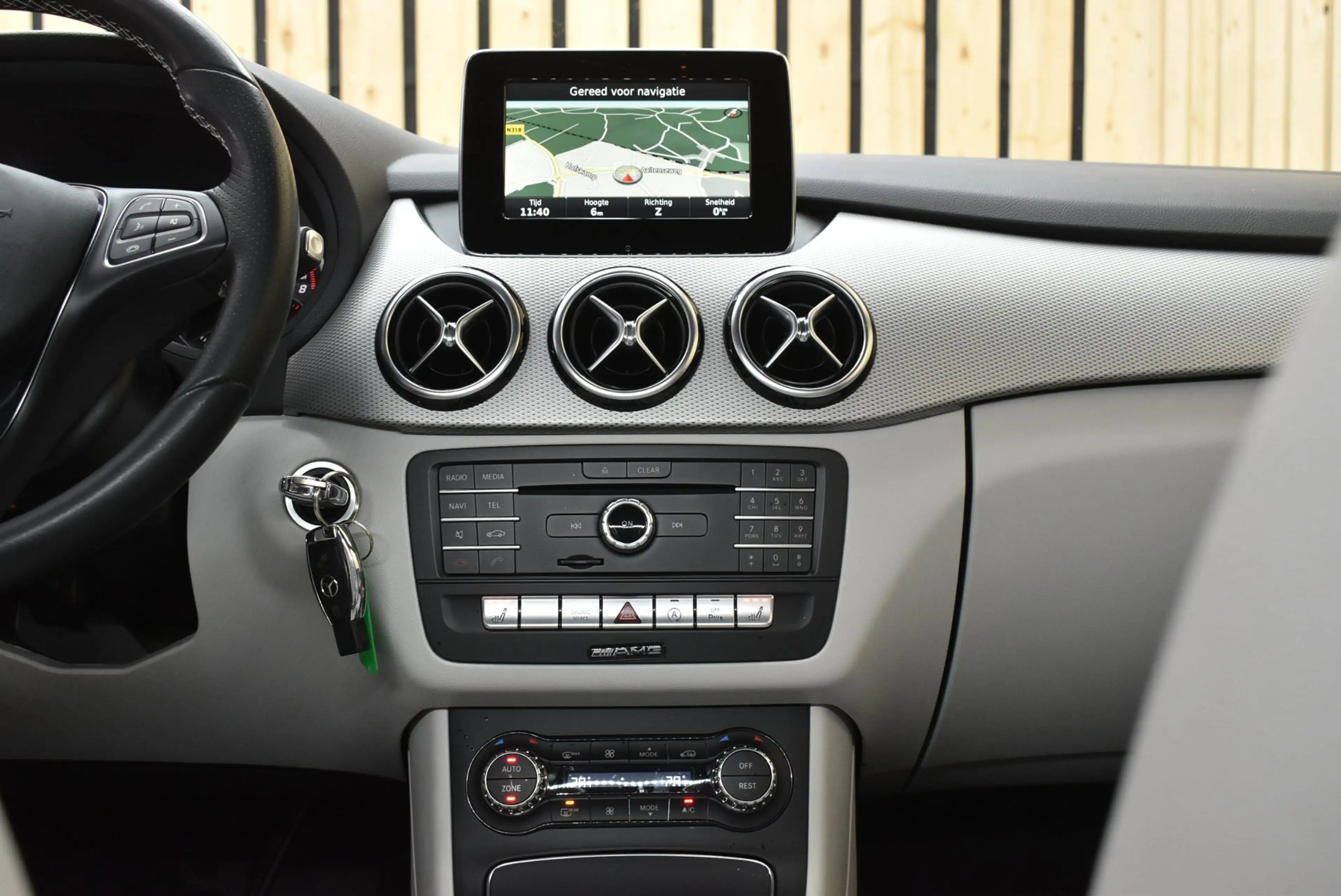 Mercedes-Benz B 200 Prestige 78dkm Trekhaak LED Leer Cruise Navi Clima — photo 10
