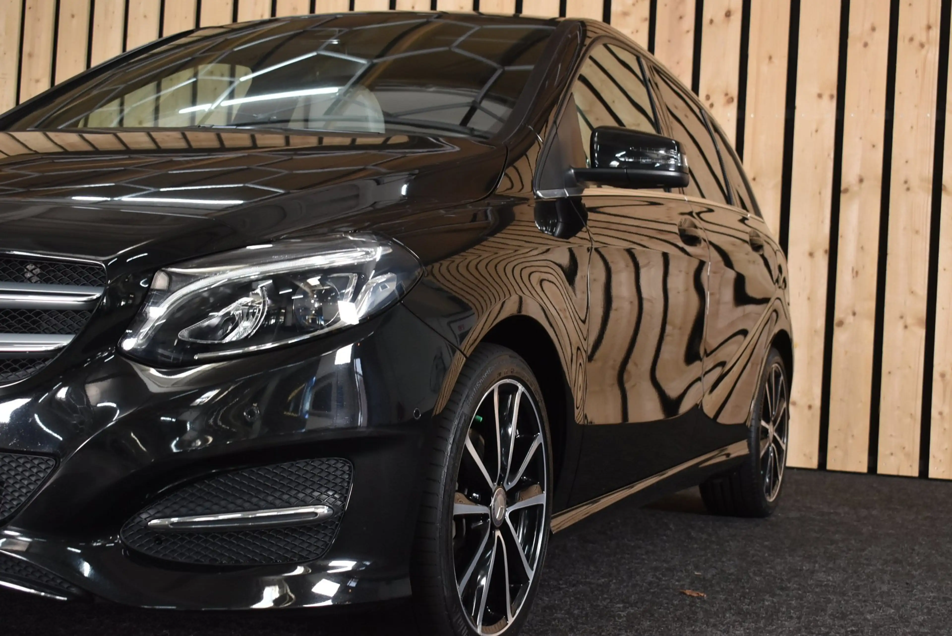 Mercedes-Benz B 200 Prestige 78dkm Trekhaak LED Leer Cruise Navi Clima — photo 48