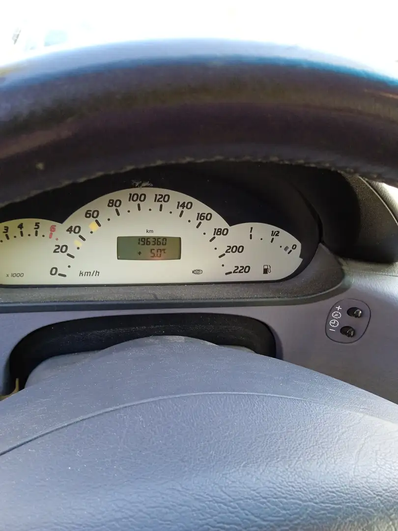 Mercedes-Benz A 190 A 190 A-Edition Avantgard - 2