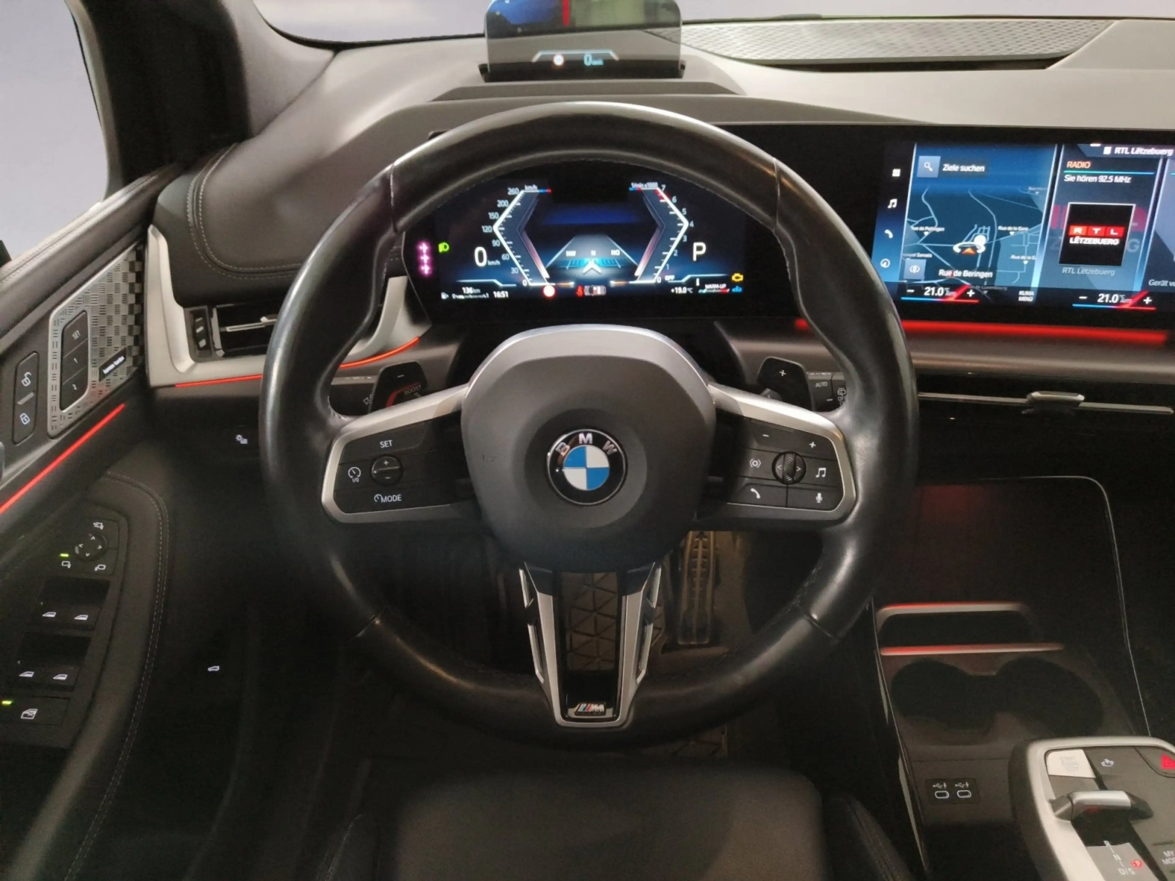 BMW 223 i M Sportpaket — photo 10