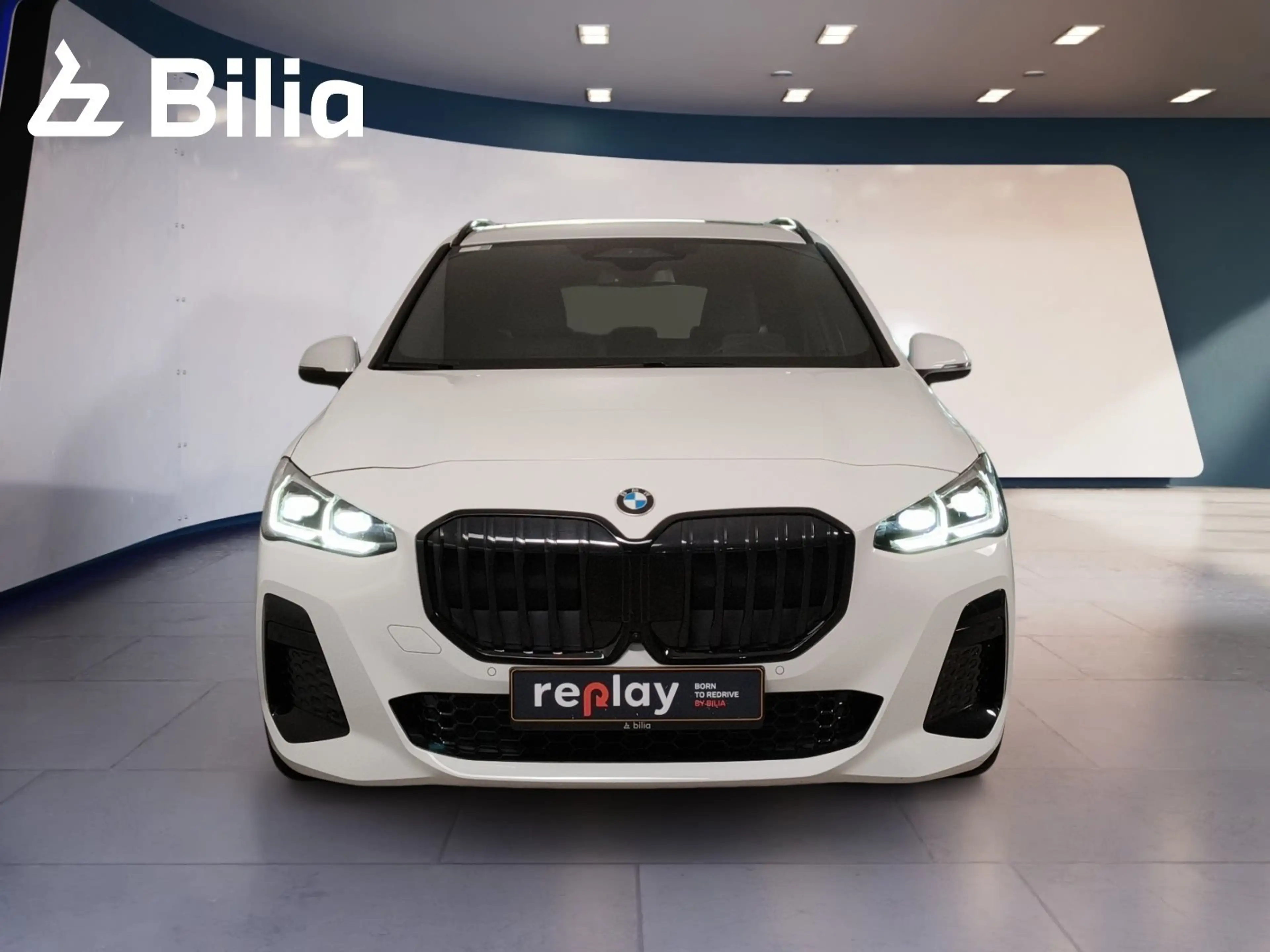 BMW 223 i M Sportpaket — photo 2